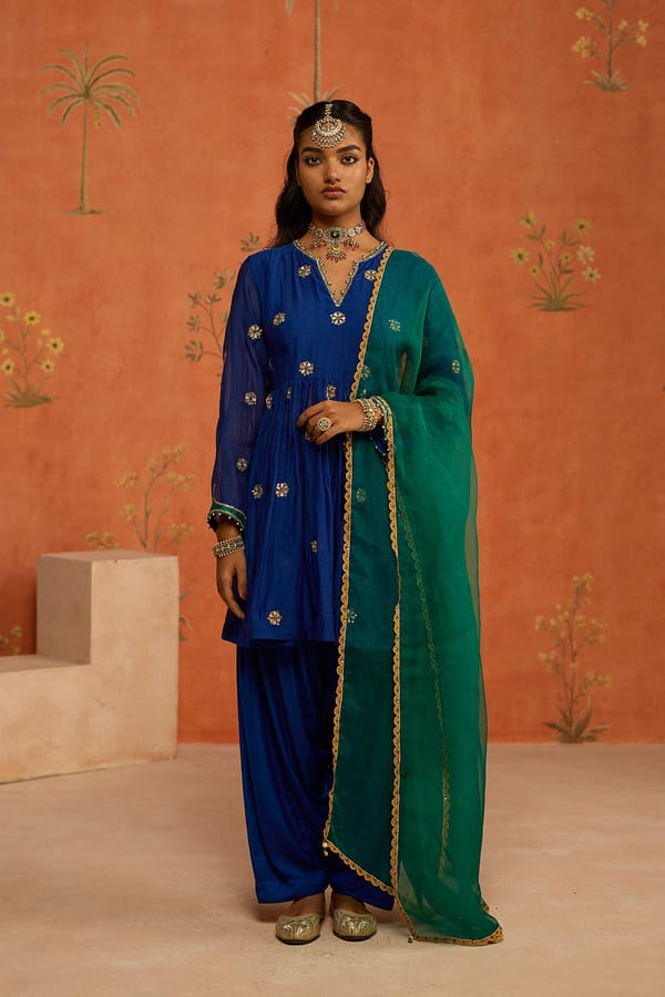Ojasvi Kurta Set — Shikha Mehta