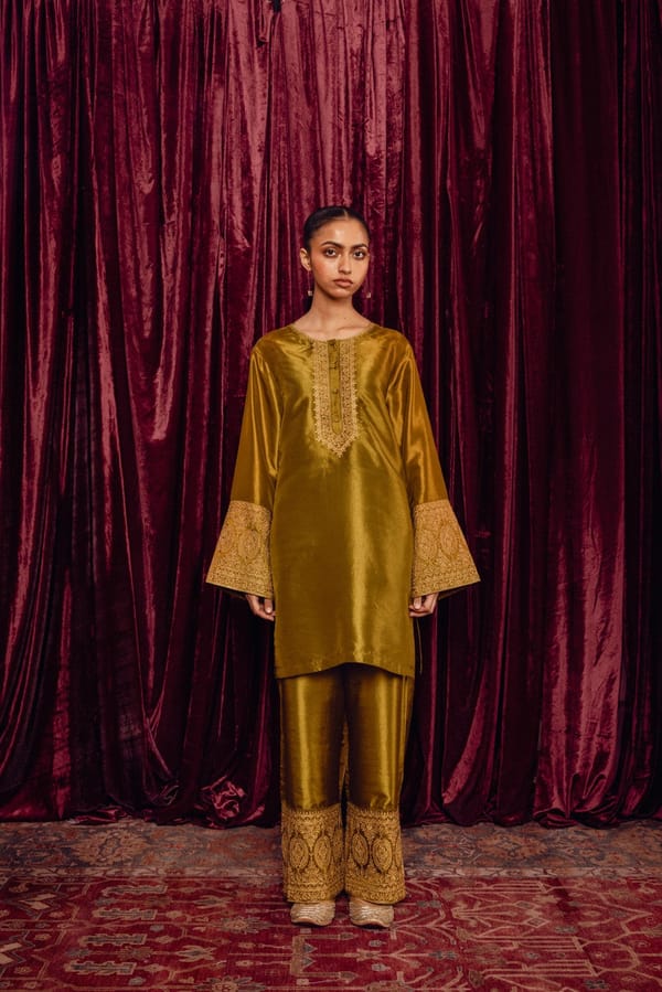 Mukti — LABEL NAARITI