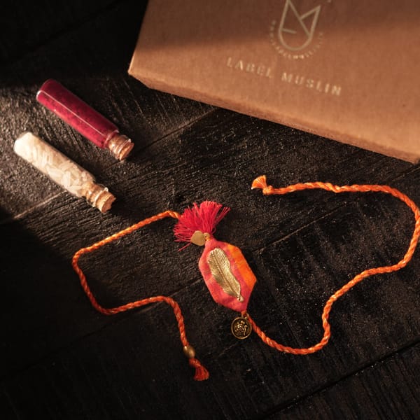 Sunheri Pankh Rakhi — LABEL MUSLIN