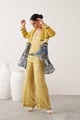 Daisy Daze Printed Crepe Set Yellow/Blue color