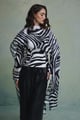 Wild Stripe Top with Cape Black/White color