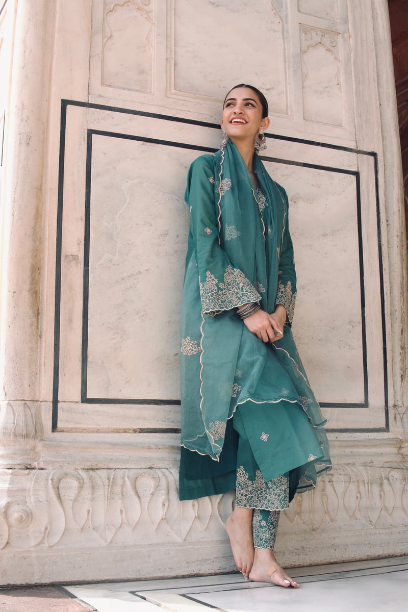 Pine Green Chanderi Silk Embroidered Kurta Set — NARAYANI VASTRA