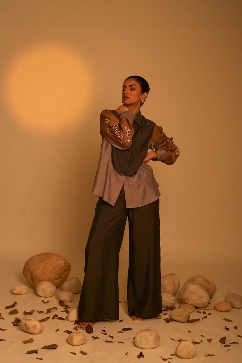 Neutral Colorblock Shirt and Wide-Leg Pants Co-ord Set