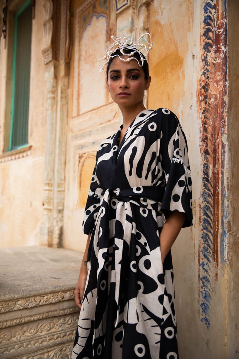 Black/Beige Abstract Printed Belted Midi Dress