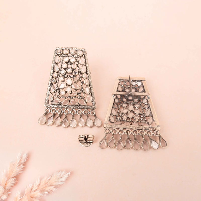 Essence Scintillating Drop Classic Earring