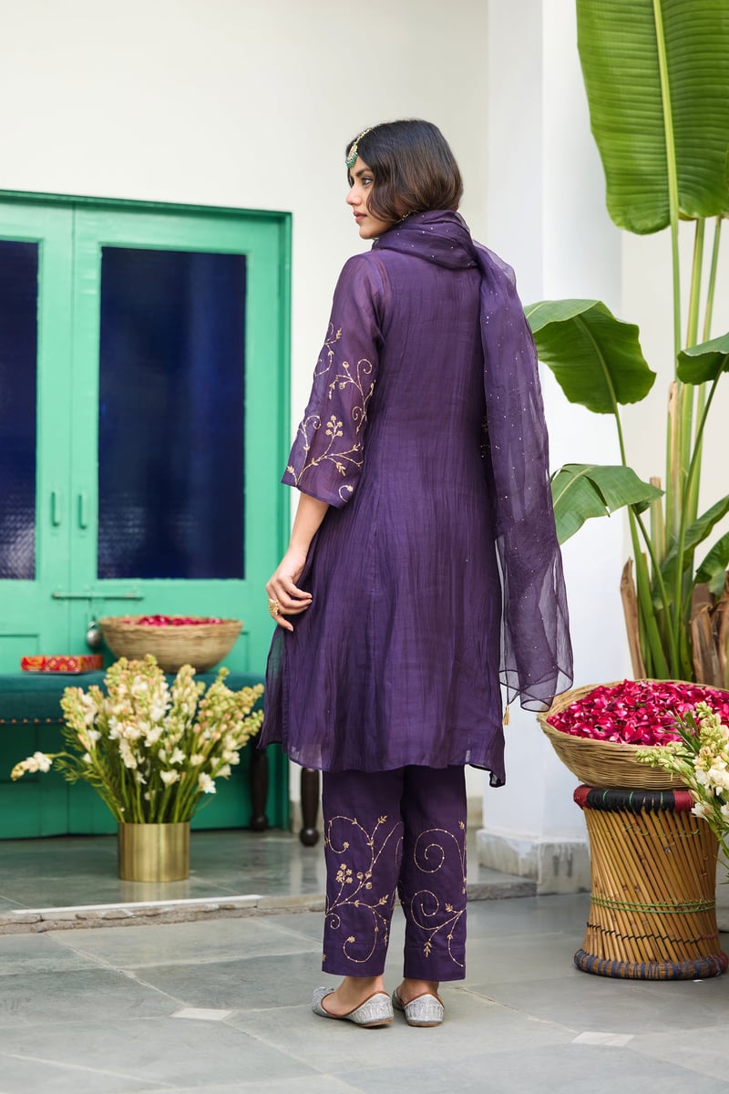 Baingain Silk Chanderi Embroidered Kurta Set