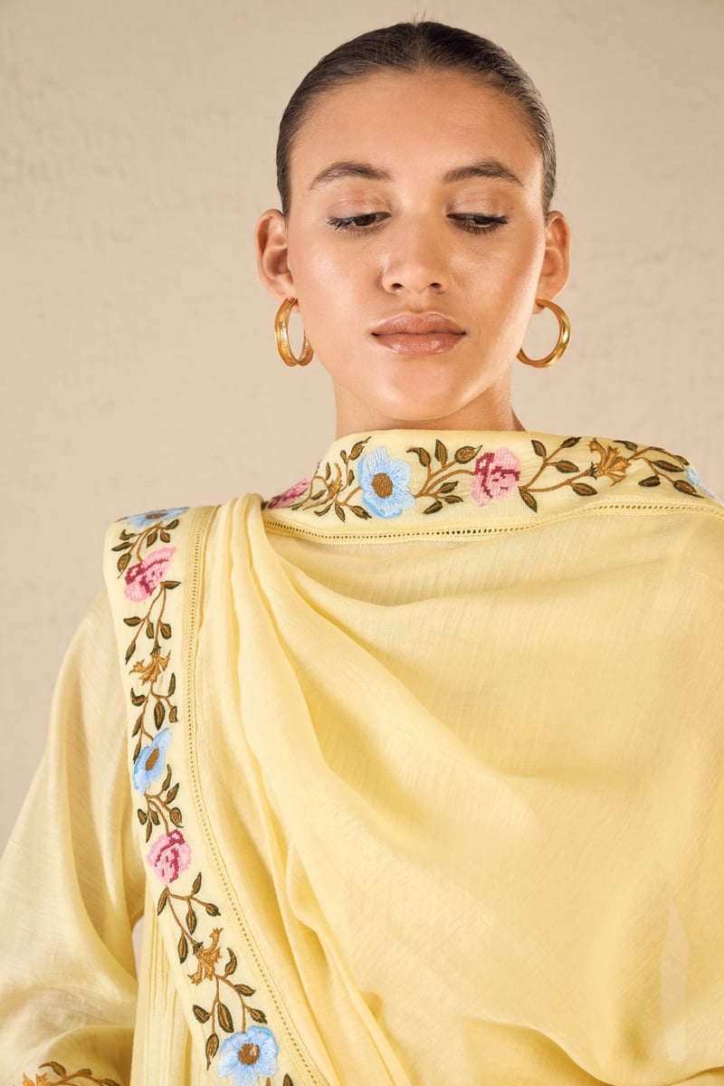 Royal Rose: Purple Embroidery Rose Kurta With Pant