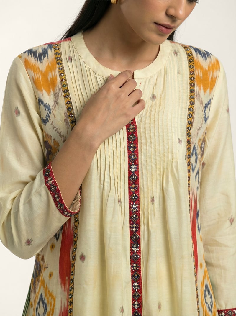 Off-White Printed Kurta and Wide-Leg Pants Co-ord Set