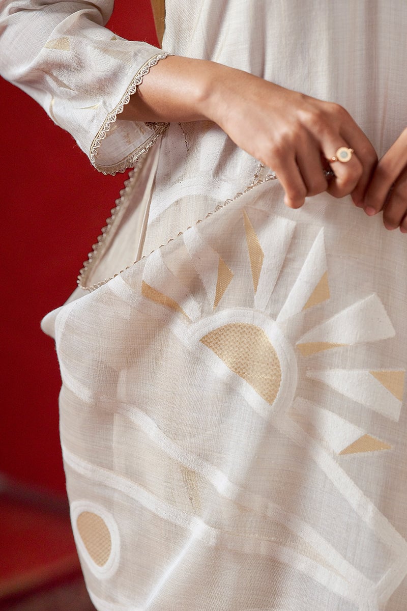 Fog Beige Straight Kurta Set With Zari Details and Dupatta