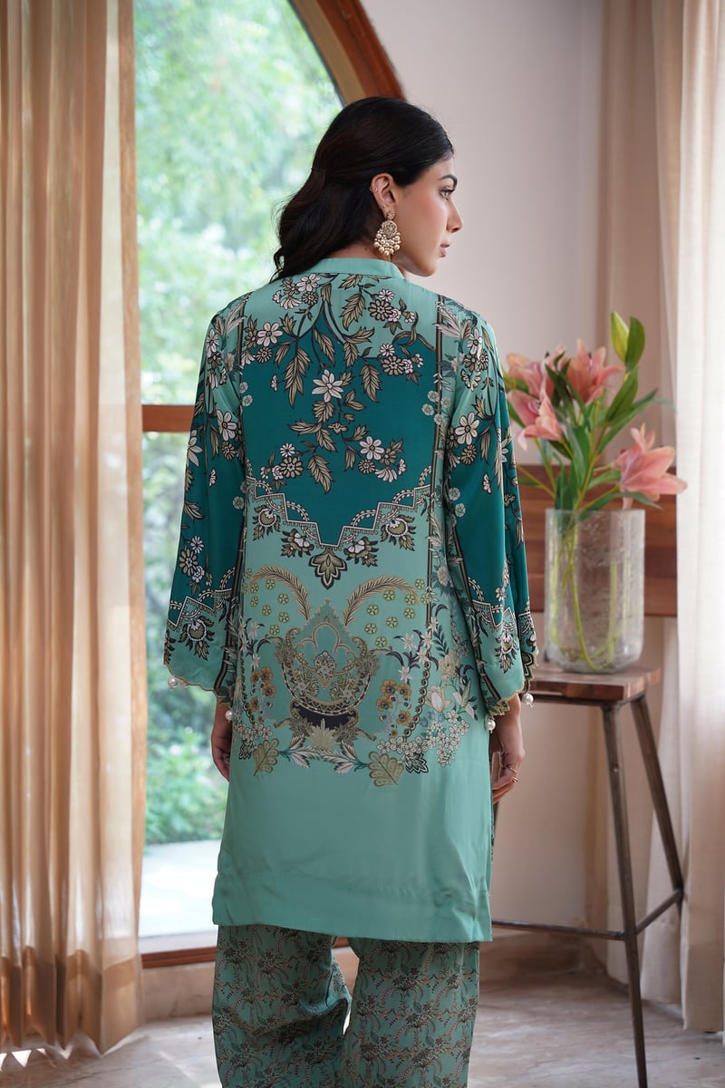 Green Printed Kurta Set with Hand-Embroidered Yoke