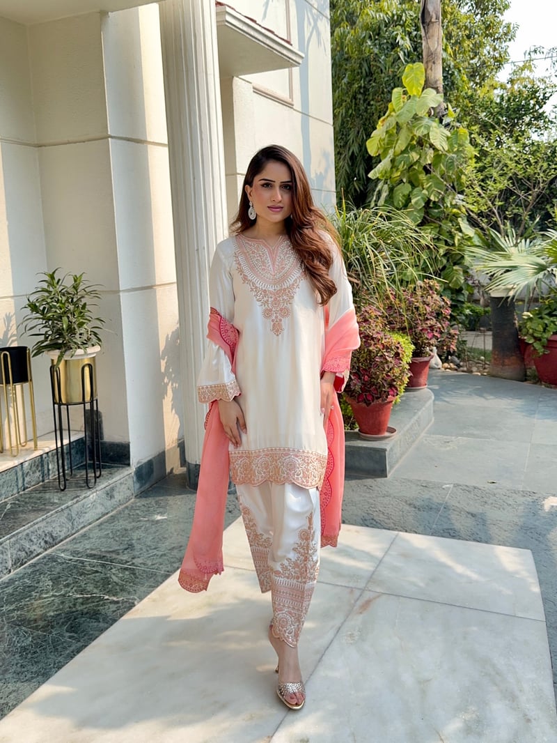 Cream Embroidered Kurta Set with Peach Organza Dupatta