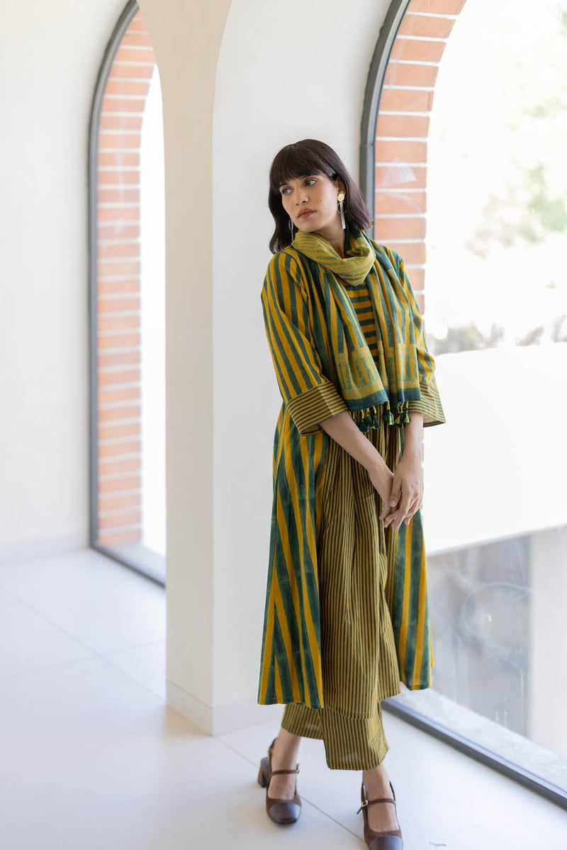 Moss Leaf Striped Cotton Kurta Pant and Stole Set