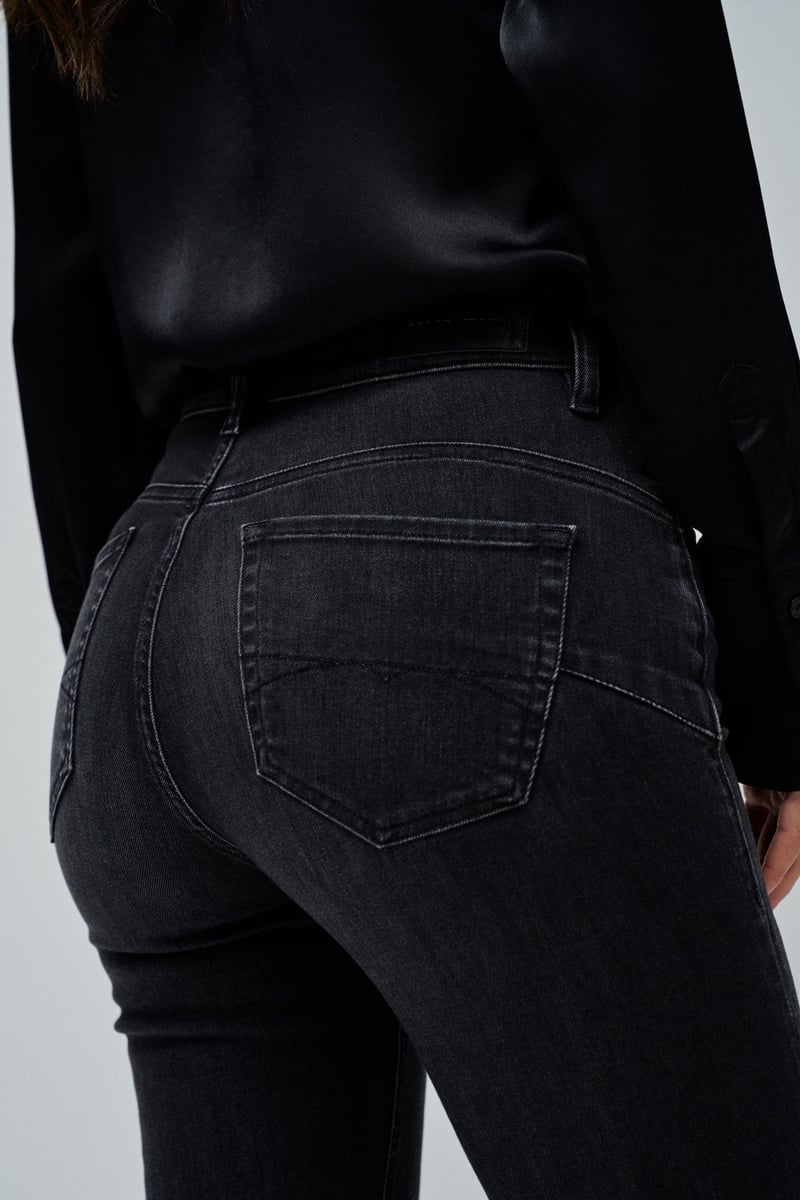 Black High-Waist Bootcut Stretch Denim Jeans
