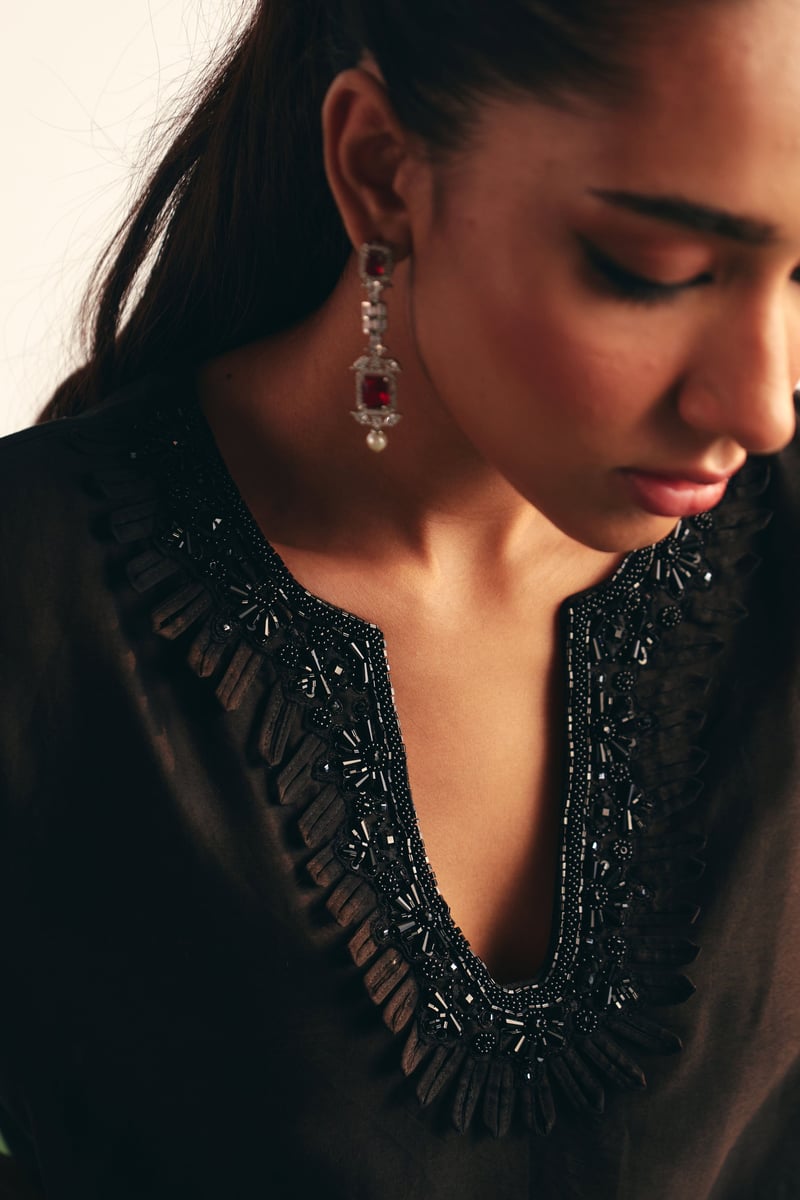 Black Chanderi V-Neck Puff Sleeve Kurta Set