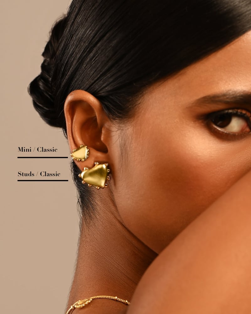 Passional Ear Studs (Classic)