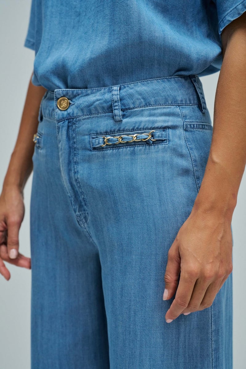 Light Wash High-Rise Wide-Leg Lyocell Jeans