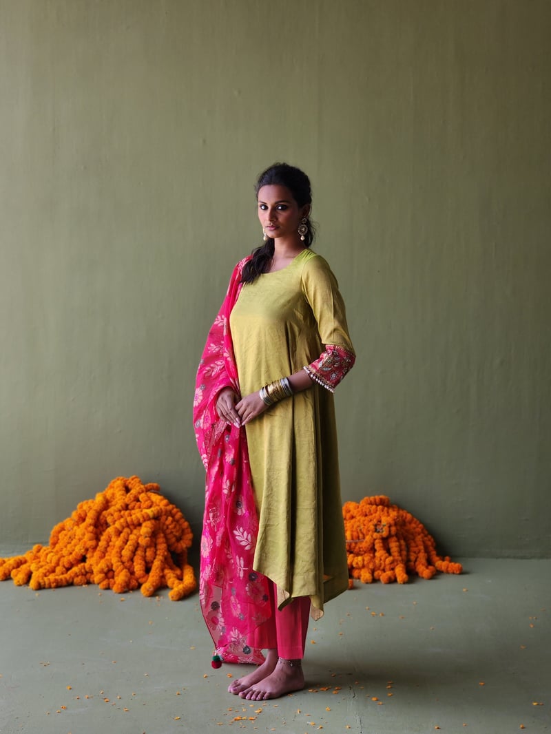Green Silk Kurta Set with Embroidered Cuffs and Dupatta
