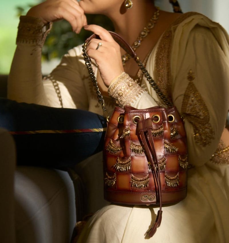 Jhalar Leather Bag