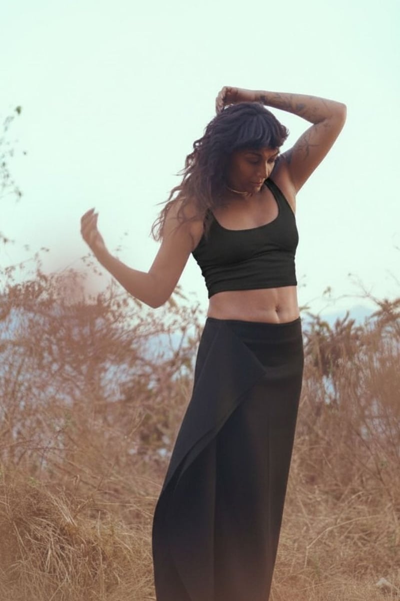 Yura Skirt in Black