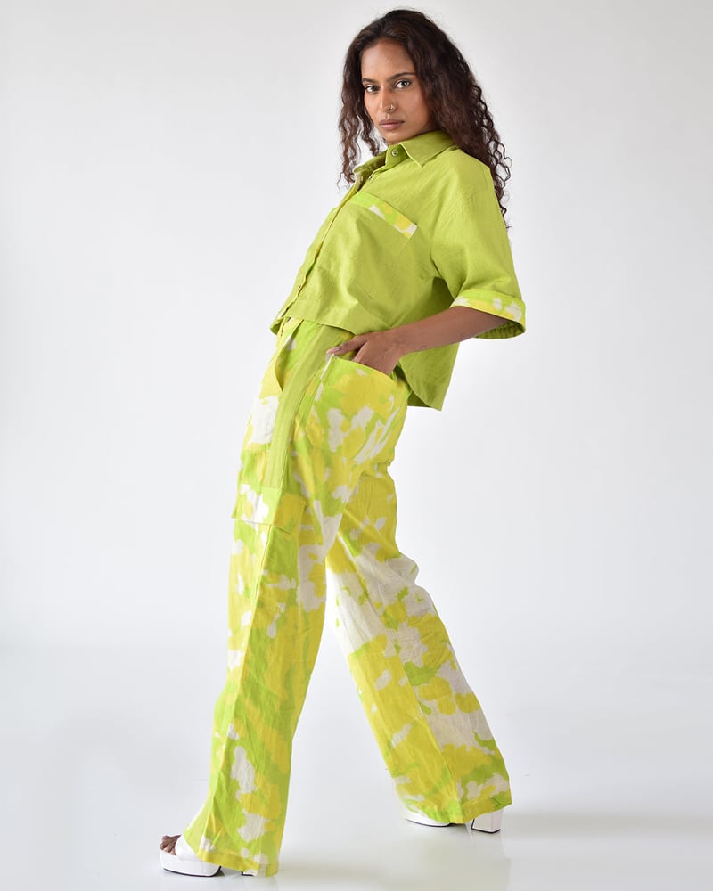 Green Abstract Print Wide-Leg Relaxed Fit Trousers