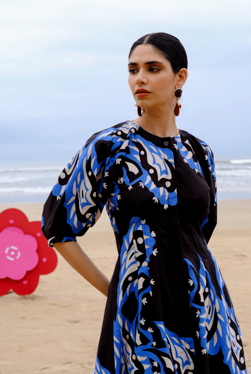 Black and Blue Abstract Print Fit and Flare Midi Dress