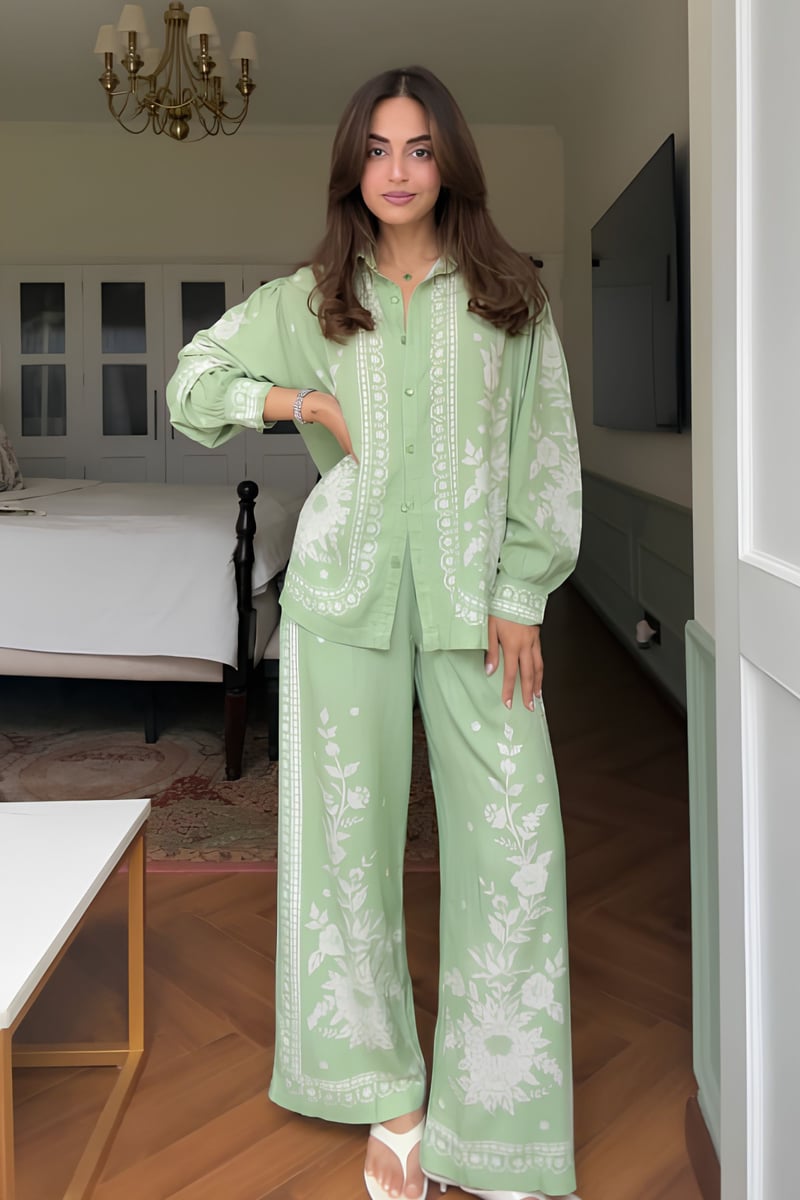 Green Floral Printed Wide-Leg Trousers