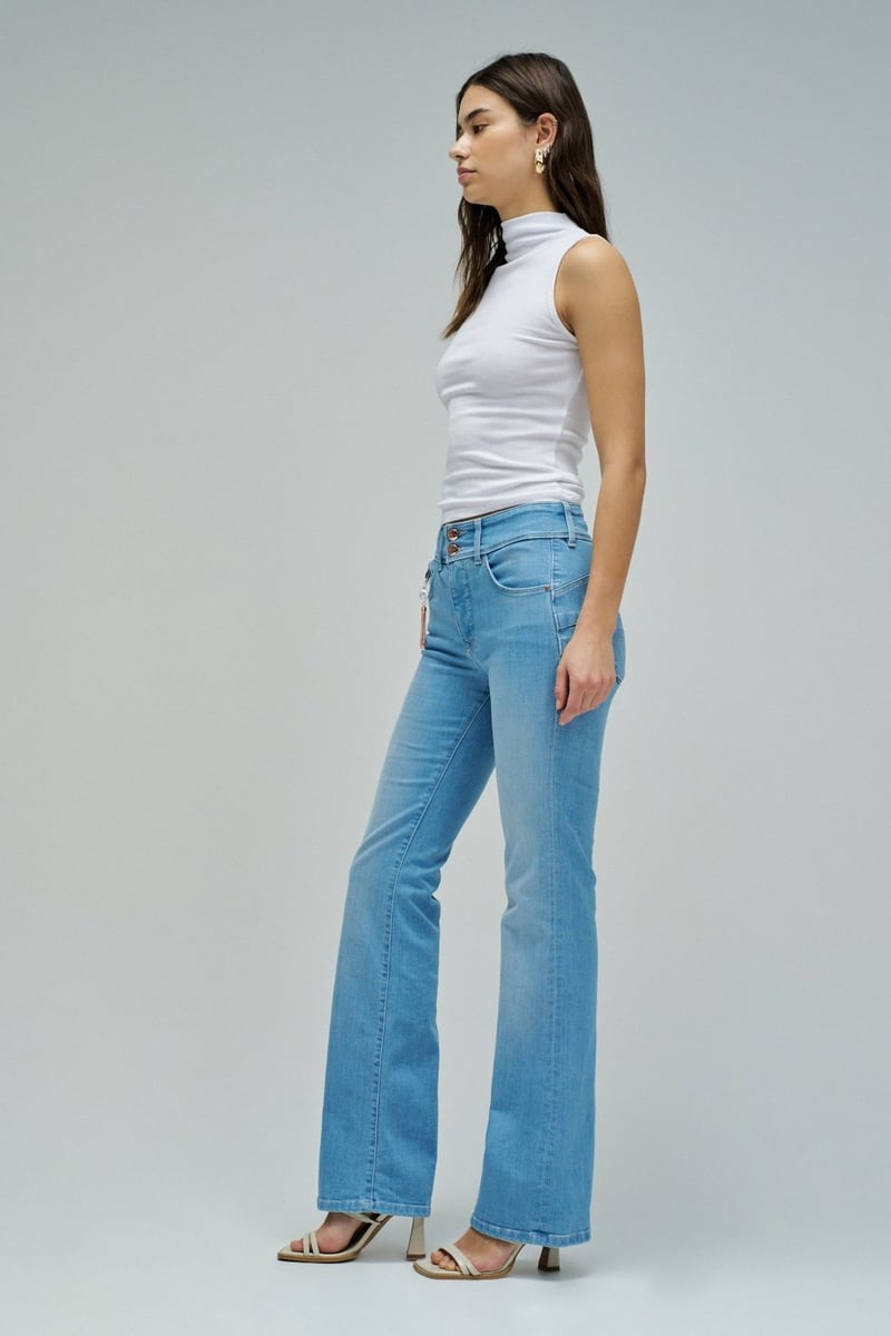Light Wash Mid-Rise Bootcut Jeans with Double Button