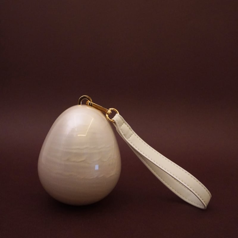 Acrylic Egg Clutz Ivory