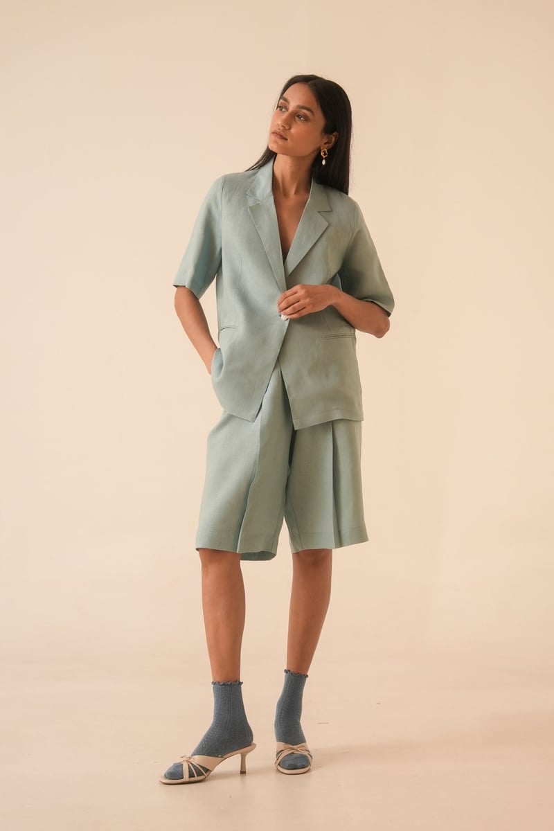 Linen Pleated Shorts