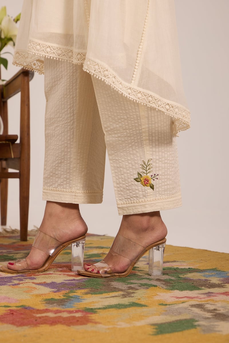 Off White Mul Chanderi High-Low Embroidered Kurta Set
