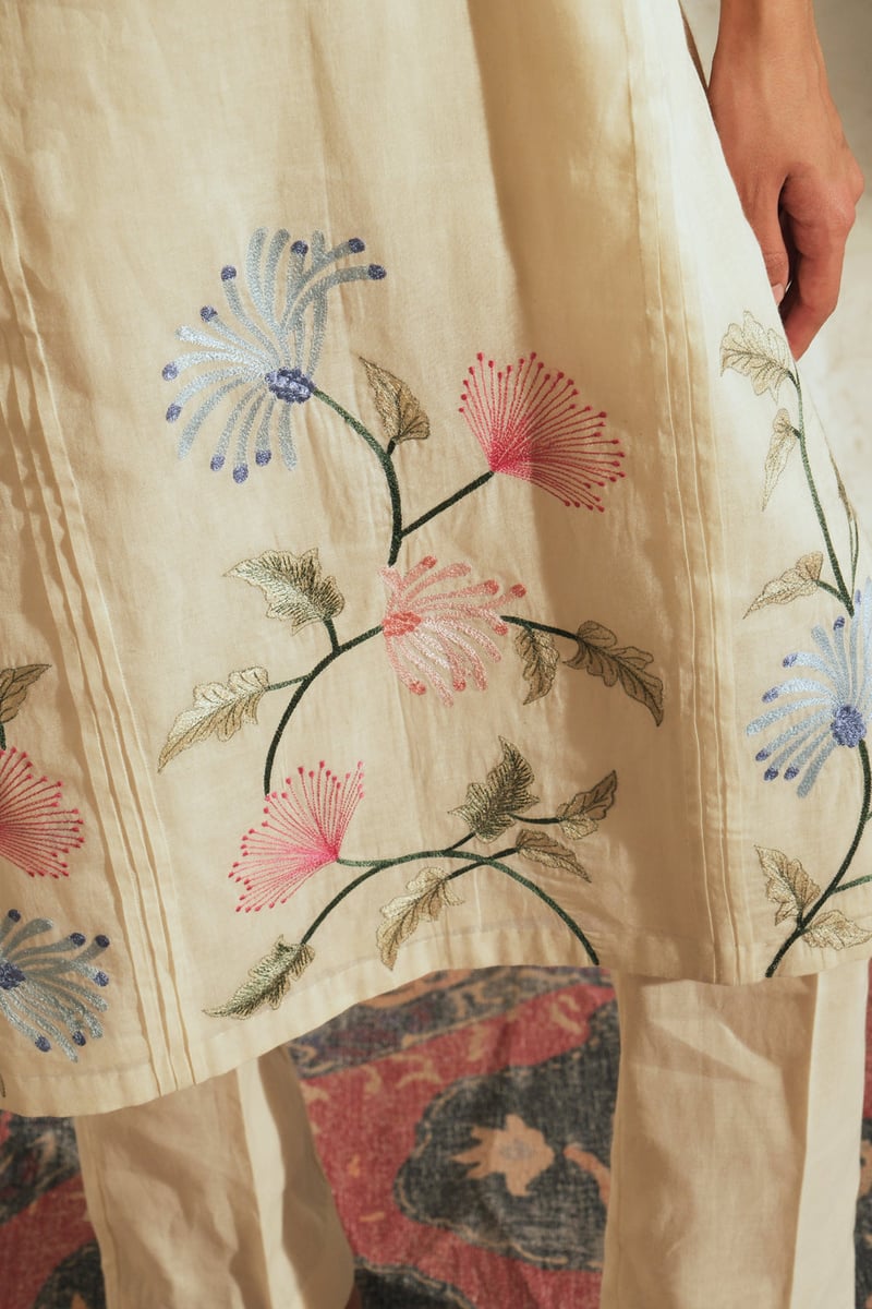 Ivory Mul Mul Straight Kurta Set with Floral Embroidery