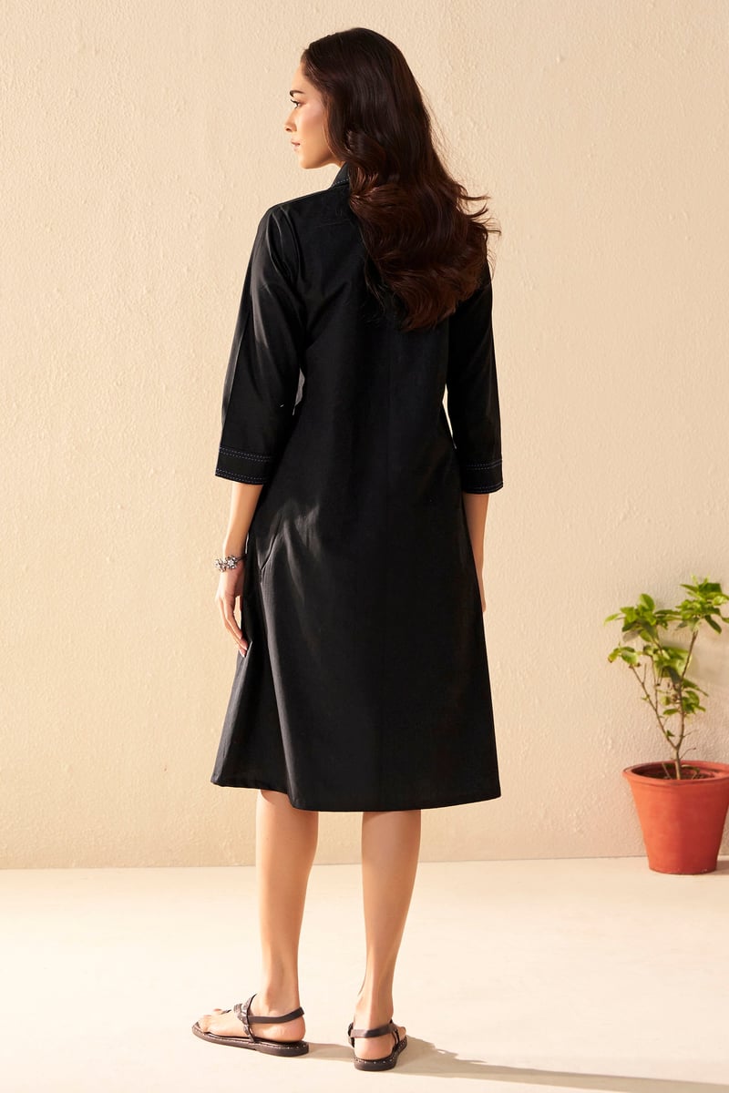 Black and White Contrast Piping Midi Shirt Dress