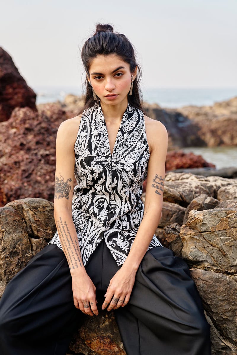 Black and White Embroidered V-Neck Waistcoat