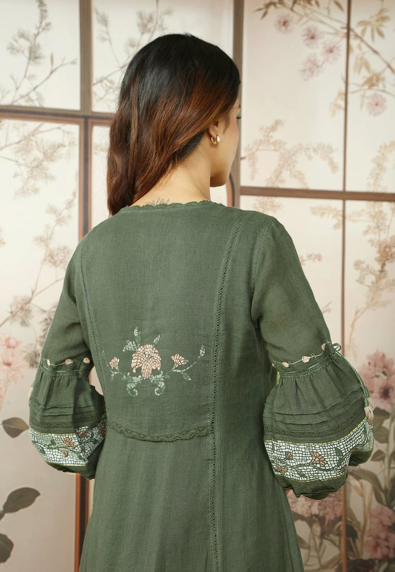 Mosaic Floral Bed Of Roses Dress