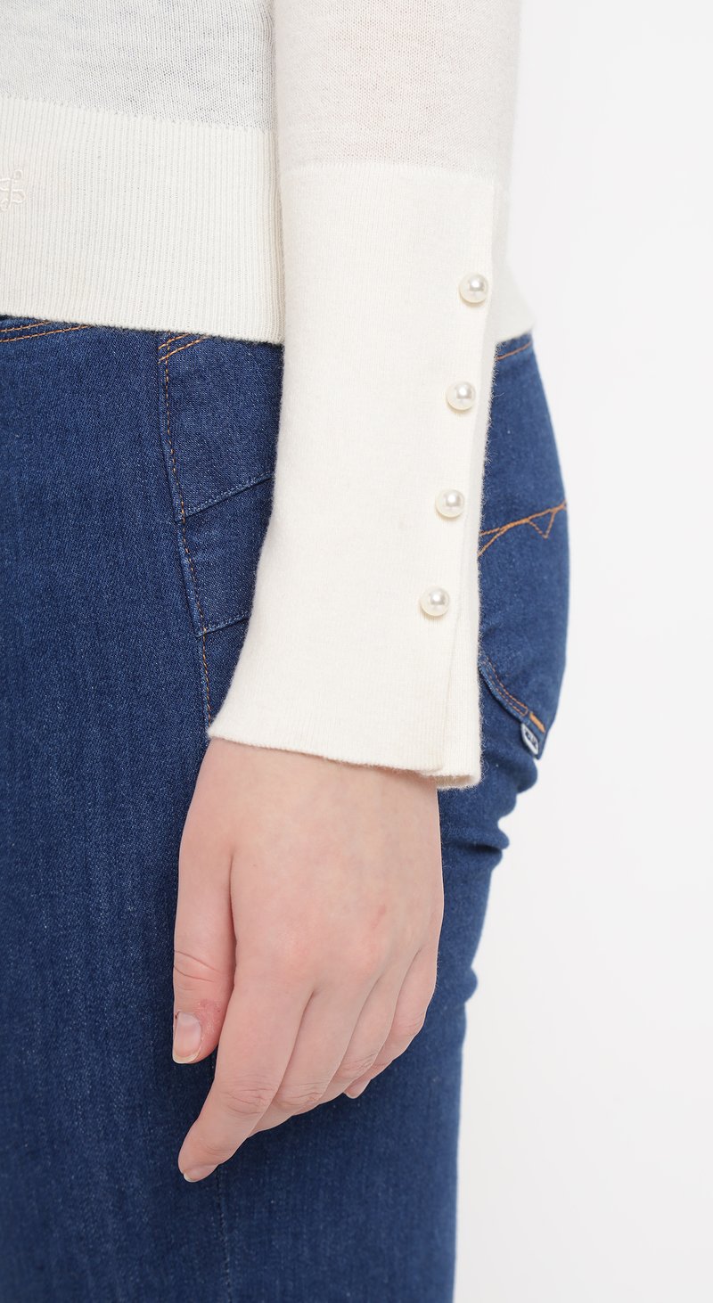 Light Beige V-Neck Slim Fit Sweater with Shoulder Cut-Out