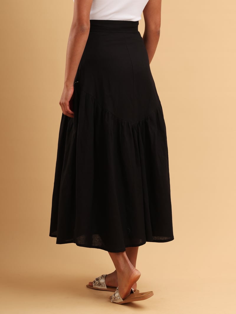 Black High-Waist Tiered Midi Skirt with Contrast Trim