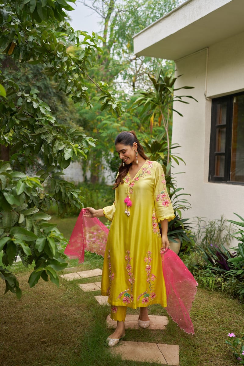 Yellow Ombre Silk Chanderi Applique Kurta Set