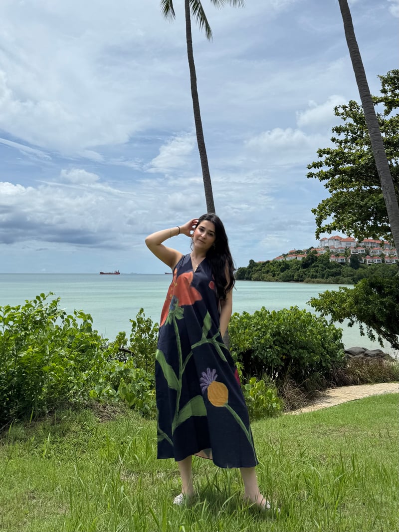 Blue Floral Print Sleeveless V-Neck Midi Dress