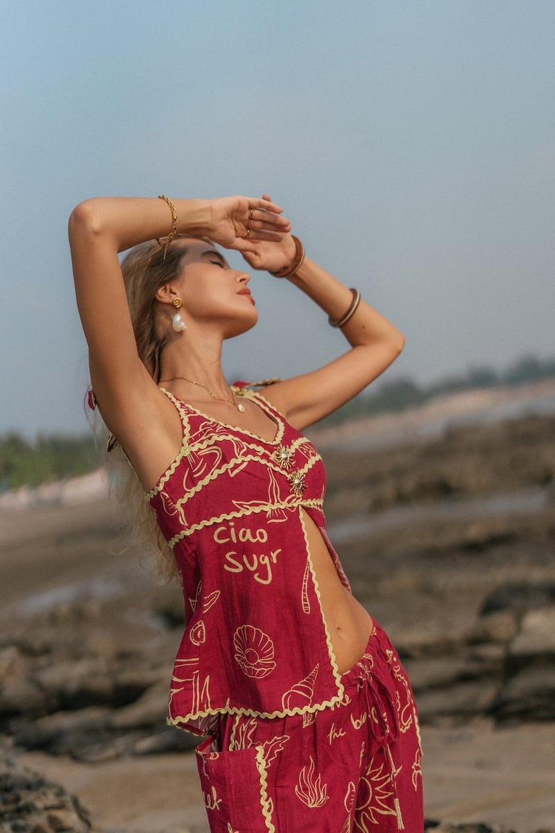 Red Graphic Printed Linen Tie-Up Cami Top