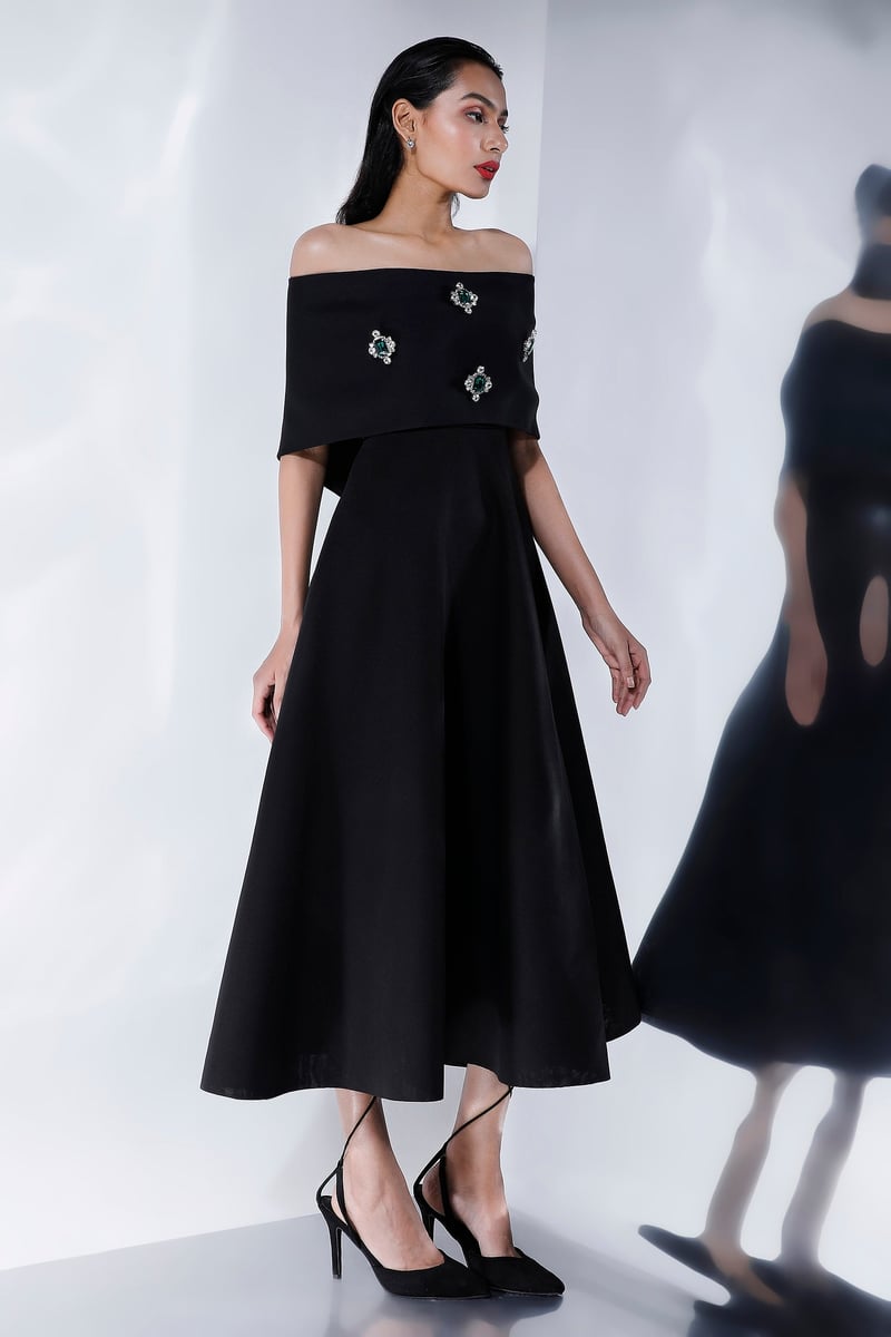 Black Strapless Fit and Flare Midi Dress with Studded Wrap — OZEQO