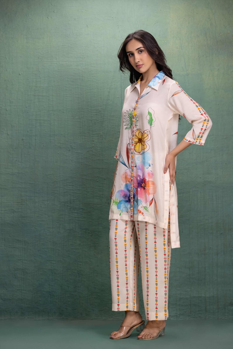 Beige Floral Printed Kurta and Pants Co-ord Set