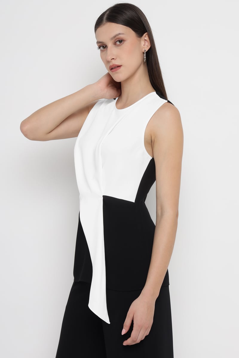 Black and White Colorblock Sleeveless Tailored Jacket