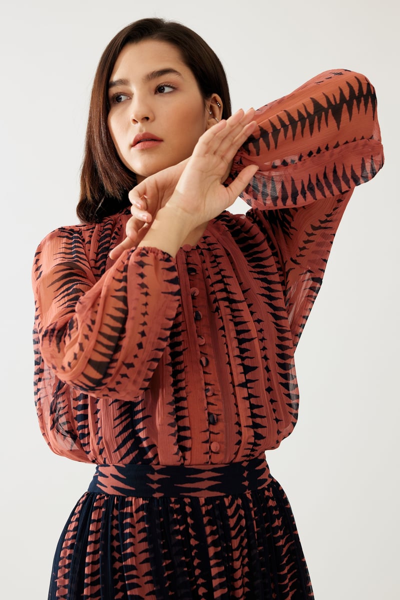 Pink And Dark Blue Pleated Top — KoAi