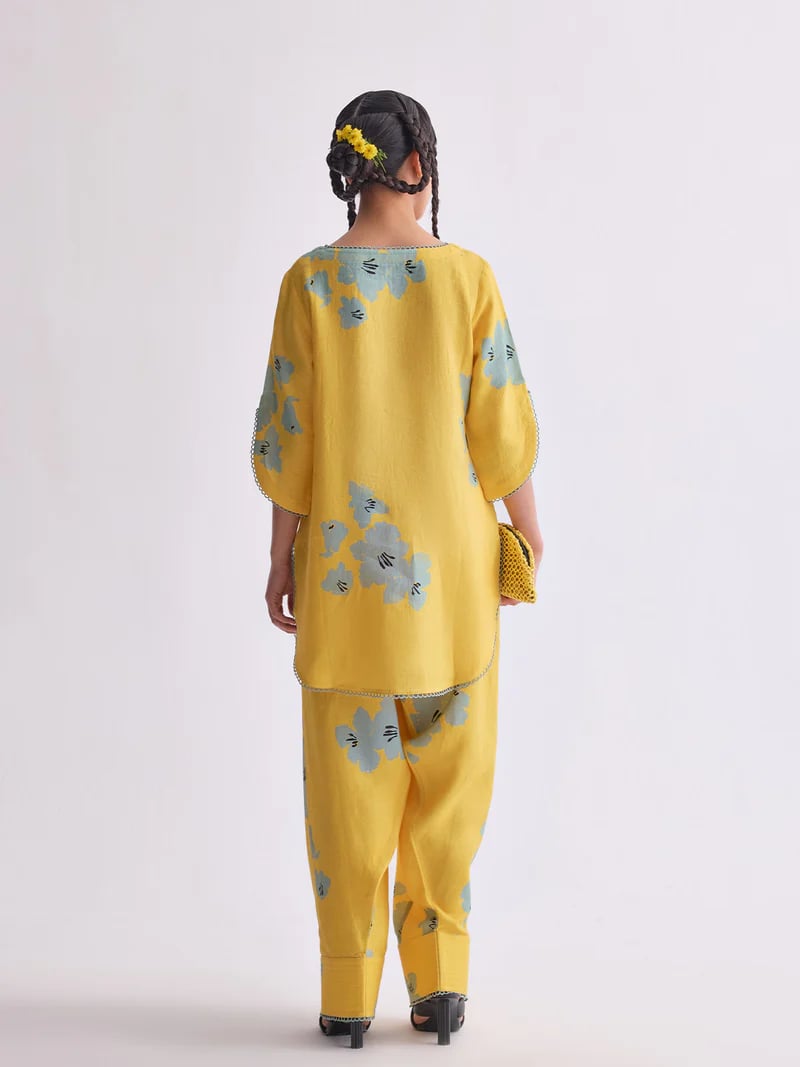 Yellow Gauze Linen Floral Printed Kurta Set with Salwar