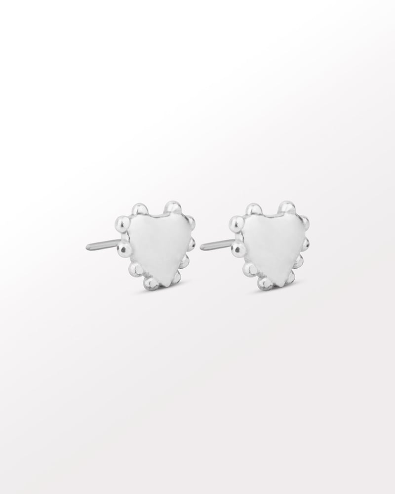 Passional Ear Studs (Craved)