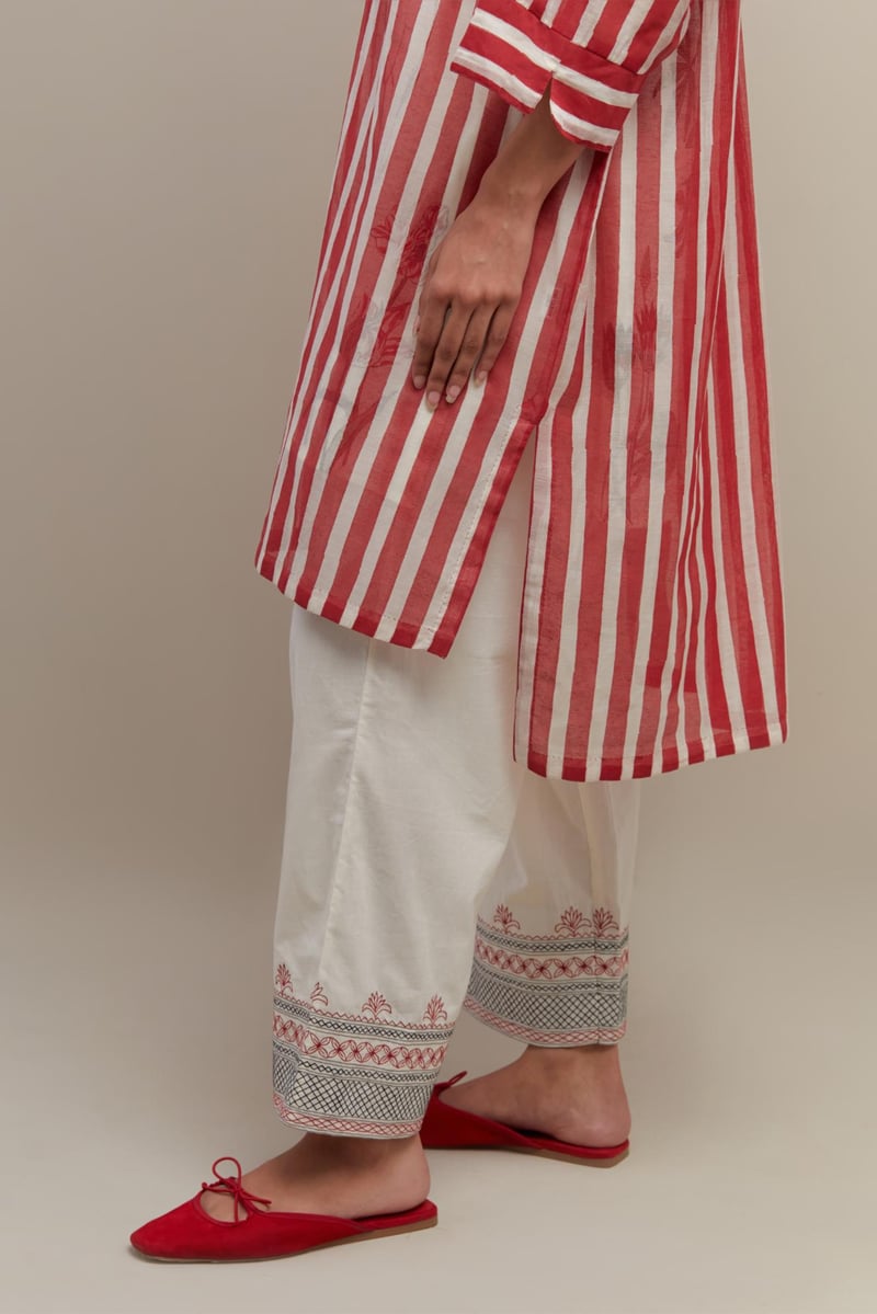 Red & Off-White Kurta With Straight Pants