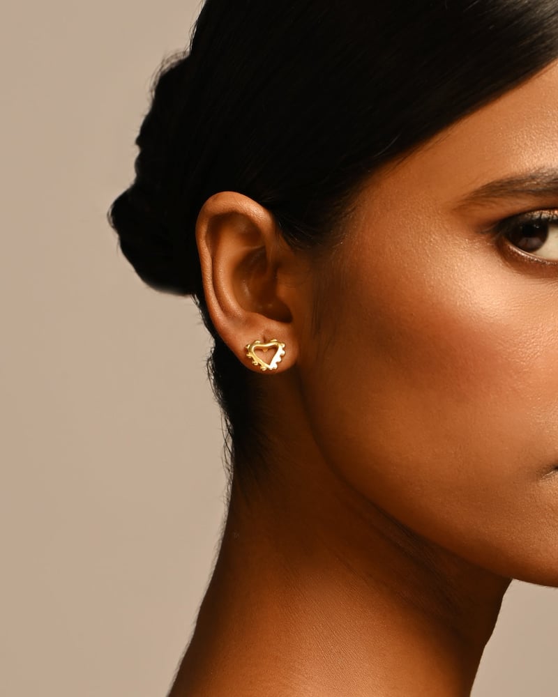 Passional Ear Studs (Craved)