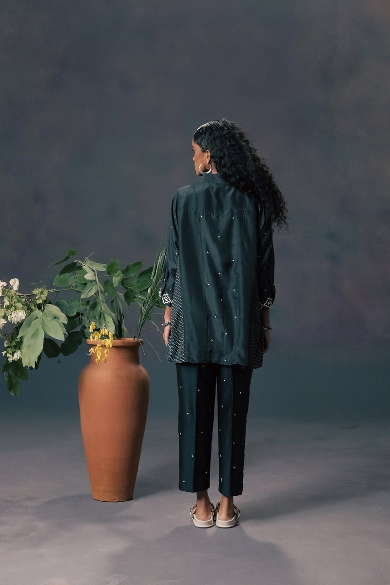 Indigo Shirt & Strainght Pants In Silk Chanderi