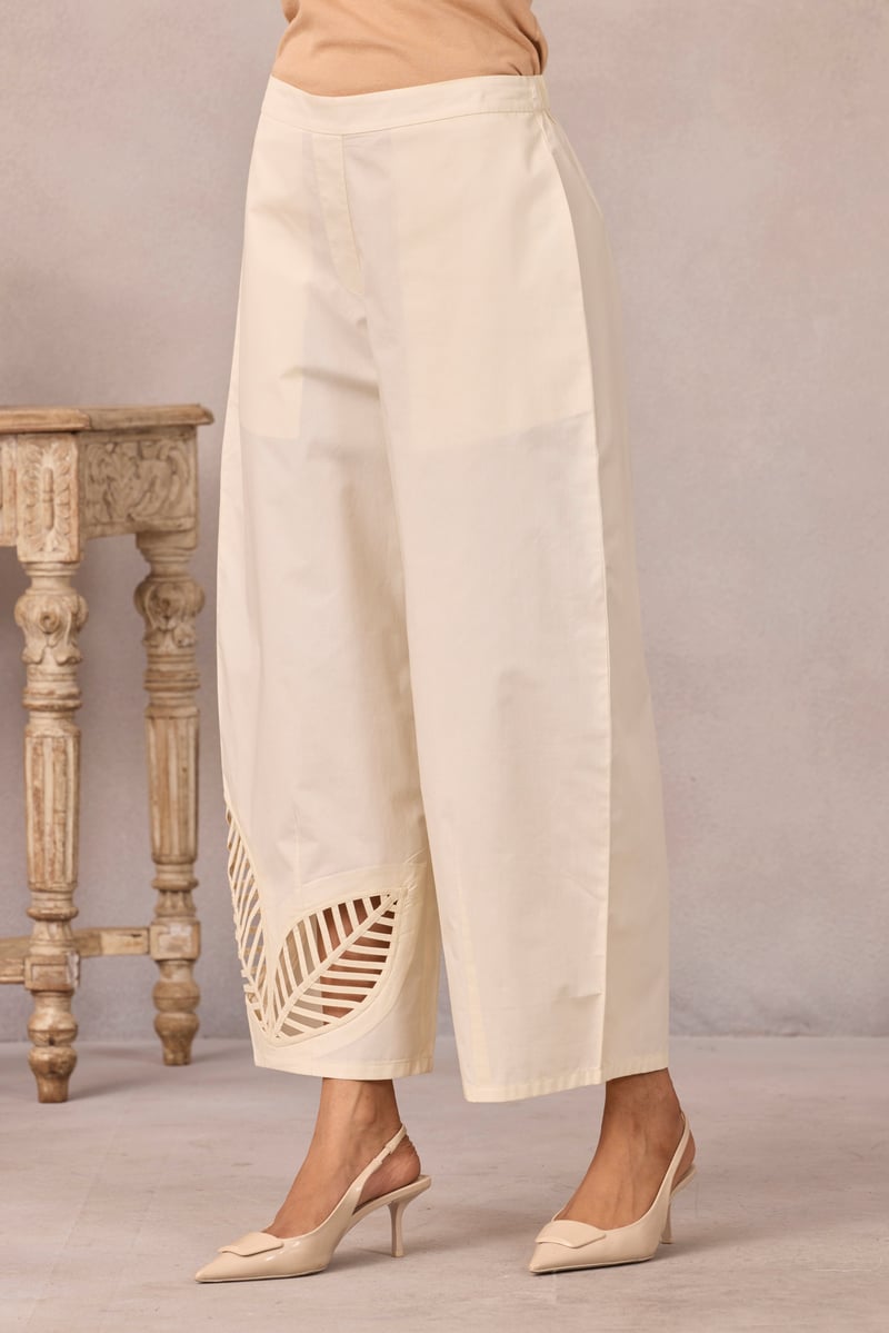 Vanilla Cloud Barrel Crop Trousers with Leaf Cutwork