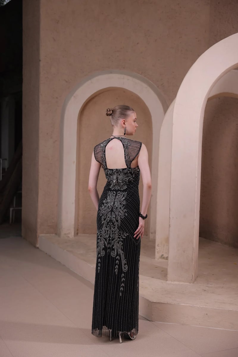 Black Beaded Baroque Detail Floor-Length Gown
